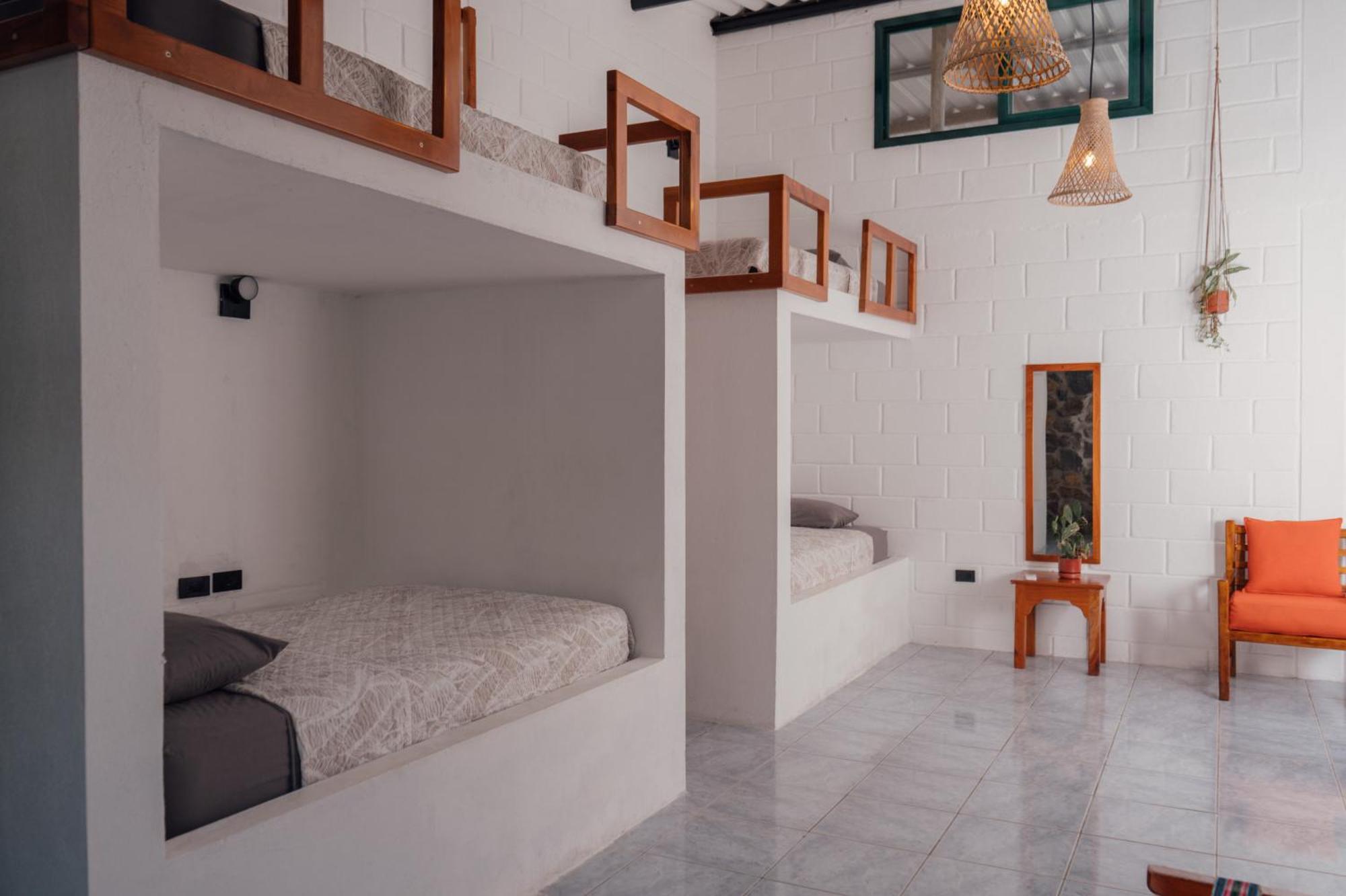 Hostal Pimampiro ปูแอร์โต บาเกริโซ โมเรโน ภายนอก รูปภาพ