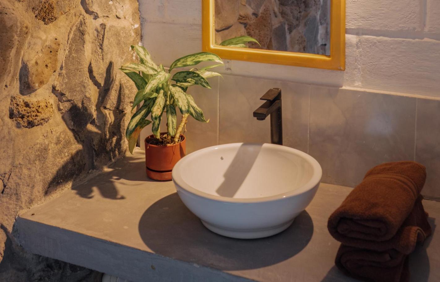 Hostal Pimampiro ปูแอร์โต บาเกริโซ โมเรโน ภายนอก รูปภาพ