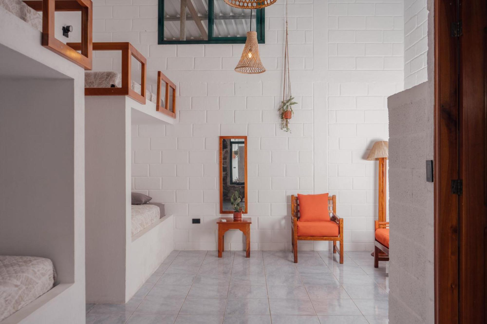 Hostal Pimampiro ปูแอร์โต บาเกริโซ โมเรโน ภายนอก รูปภาพ