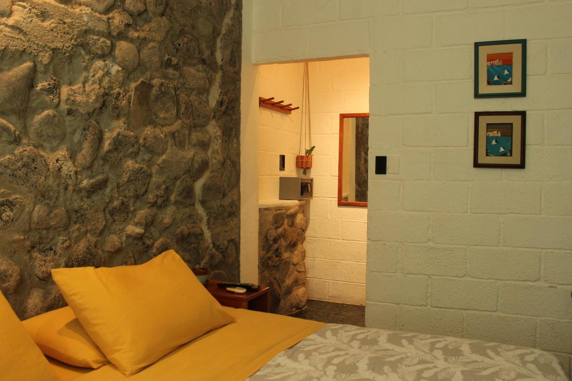 Hostal Pimampiro ปูแอร์โต บาเกริโซ โมเรโน ภายนอก รูปภาพ